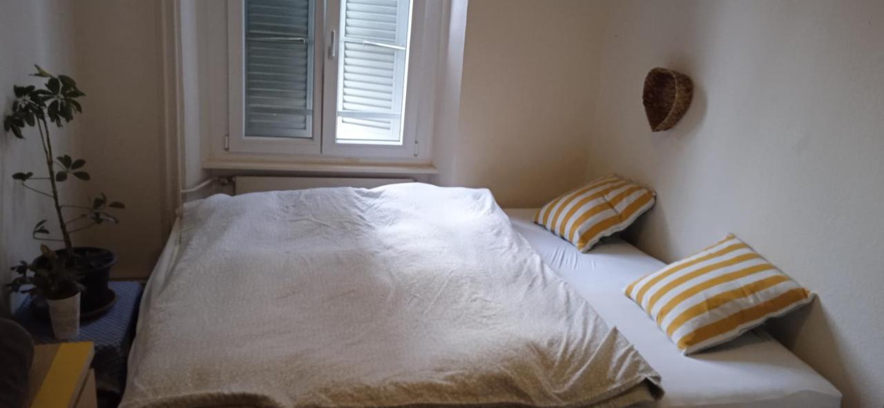 Chambre Double Last Minute Payerne Exterior foto